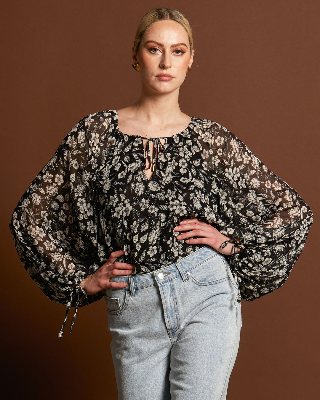 Beautiful Soul Balloon Sleeve Boho Top - Mono Floral – FATE+BECKER