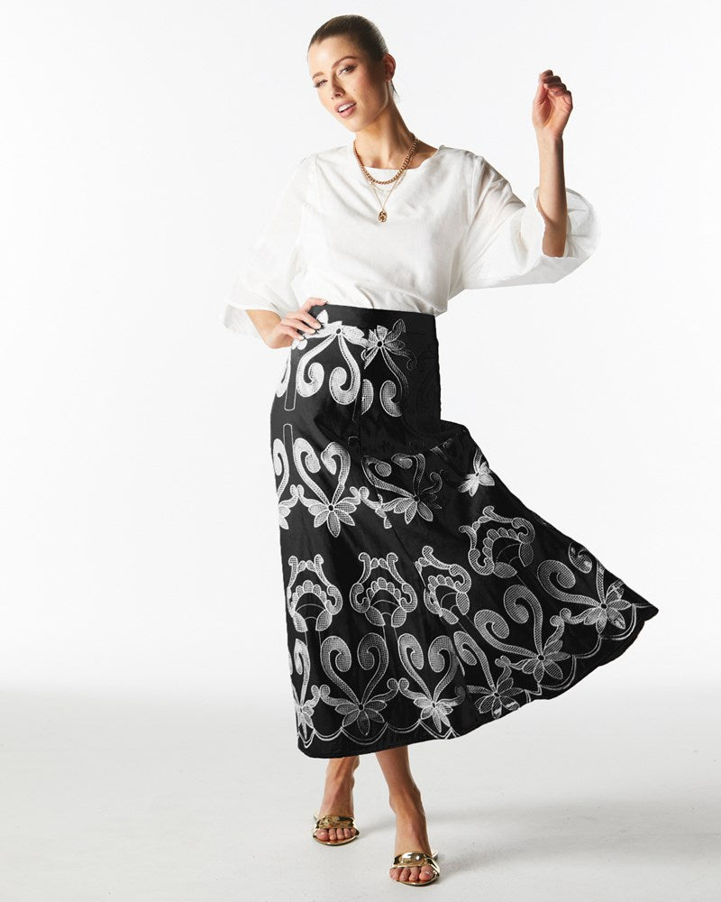 The Avenue Skirt - Black