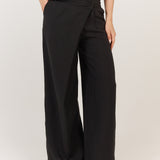 Sandara Pant - Black