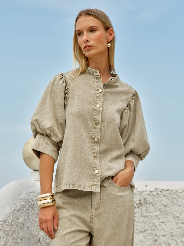 Saskia Balloon Shirt in Parchment | Fate + Becker