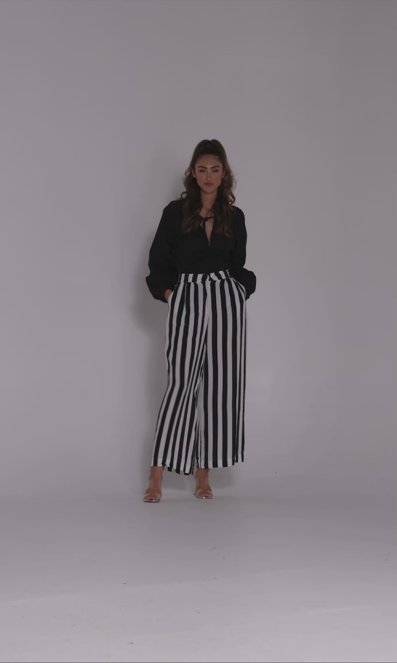 Black wide leg hotsell pants with white stripe